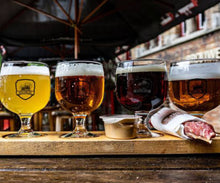 Afbeelding in Gallery-weergave laden, Rondleiding + Bierproeverij 3 bieren (prijs p.p.) - Brouwerij Berlewalde