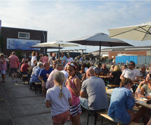 Afbeelding in Gallery-weergave laden, Rondleiding + Bierproeverij (prijs p.p.) - Brouwerij Klein Duimpje
